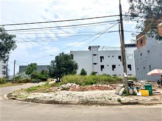 Chủ đi mỹ cần bán lô góc 2 mặt tiền ngay đại học fpt 1 lô duy nhất giá rẻ nhất thị trường!