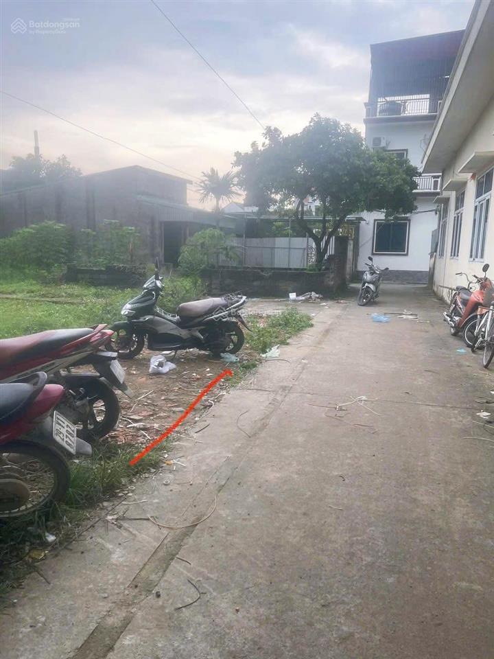 Bán đất dt 40 m2 tại ba đình, thanh oai giá 1,75tỷ sổ đỏ sang tên ngay,oto vào tận đất 0981 674 ***