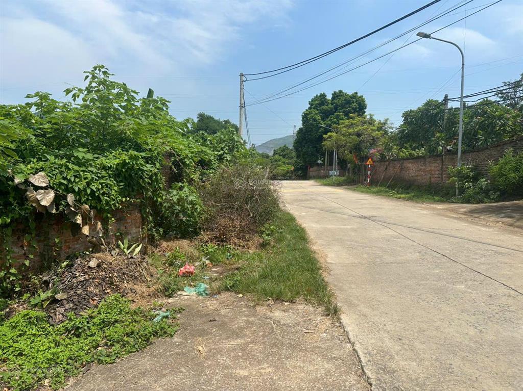 Chính chủ bán đất lô góc 2 mặt tiền