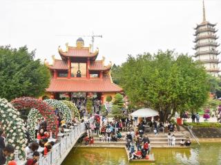 Trại hồ hòa lạc  "sóng" đầu tư không thể bỏ lỡ!