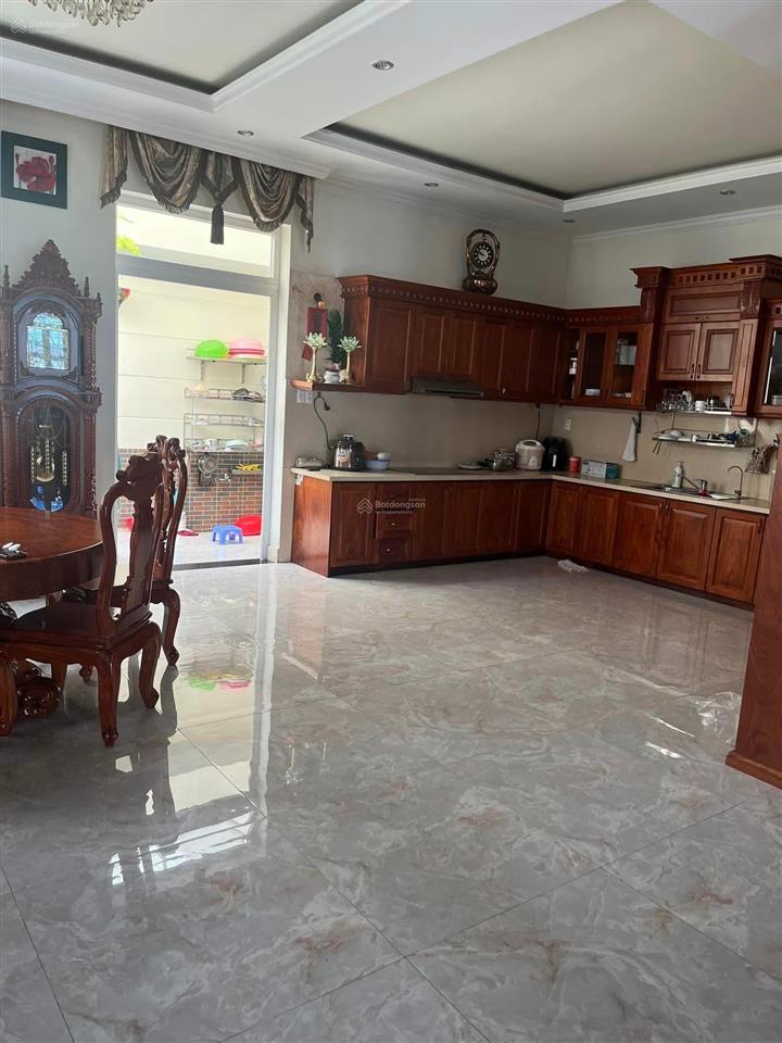 Biệt thự khu tên lửa, quận bình tân, đường số 6a, 10x20m, hầm + 3 tầng, 32,9 tỷ tl