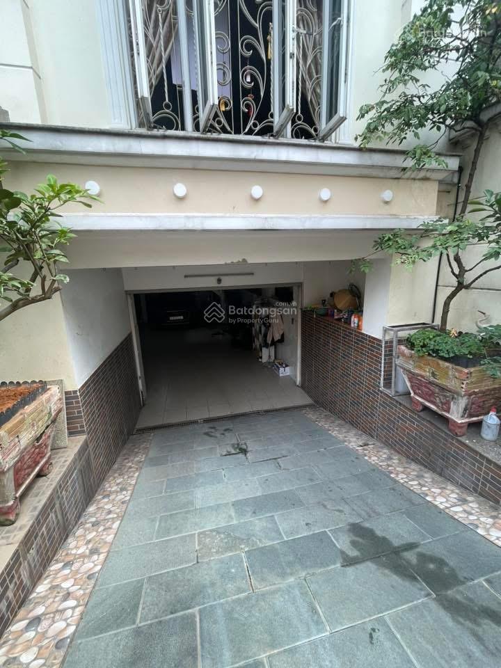 Biệt thự khu tên lửa, quận bình tân, đường số 6a, 10x20m, hầm + 3 tầng, 32,9 tỷ tl