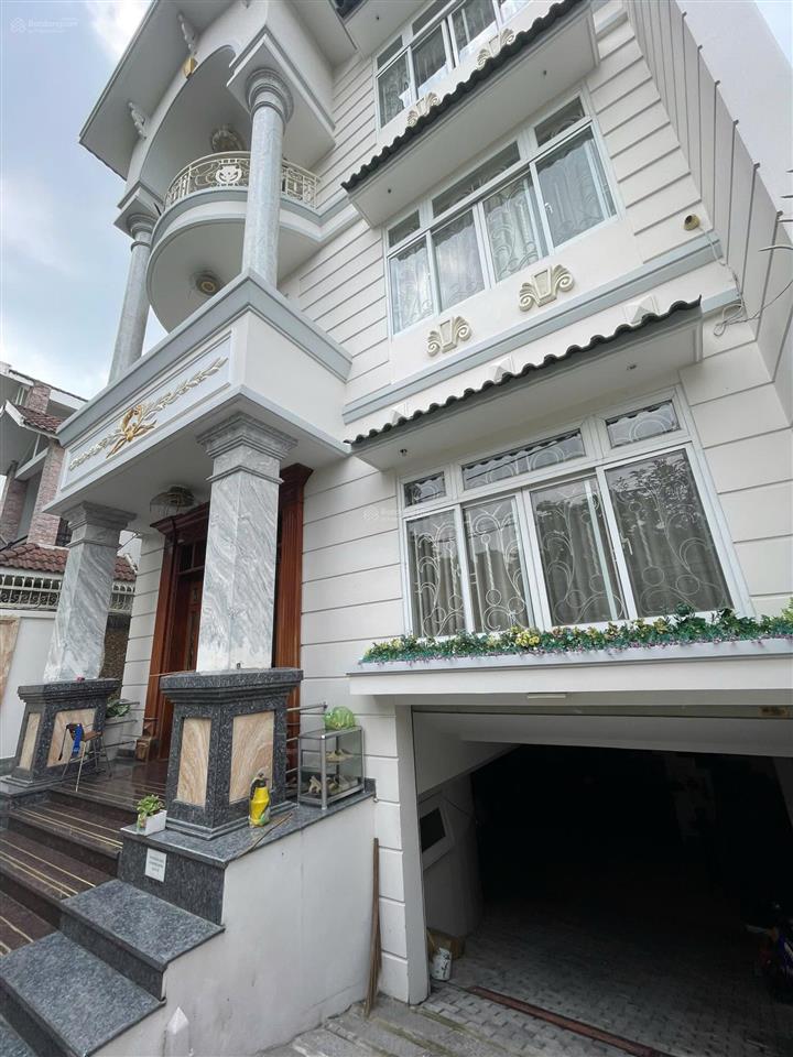 Bán biệt thự khu tên lửa, quận bình tân, đường số 34, đối diện công viên, 10x20m, 3 tầng + hầm