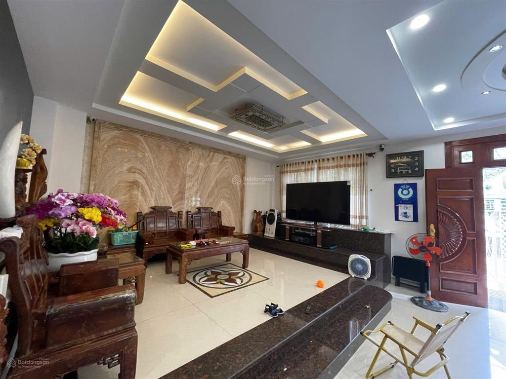 Bán biệt thự khu tên lửa, quận bình tân, đường số 34, đối diện công viên, 10x20m, 3 tầng + hầm