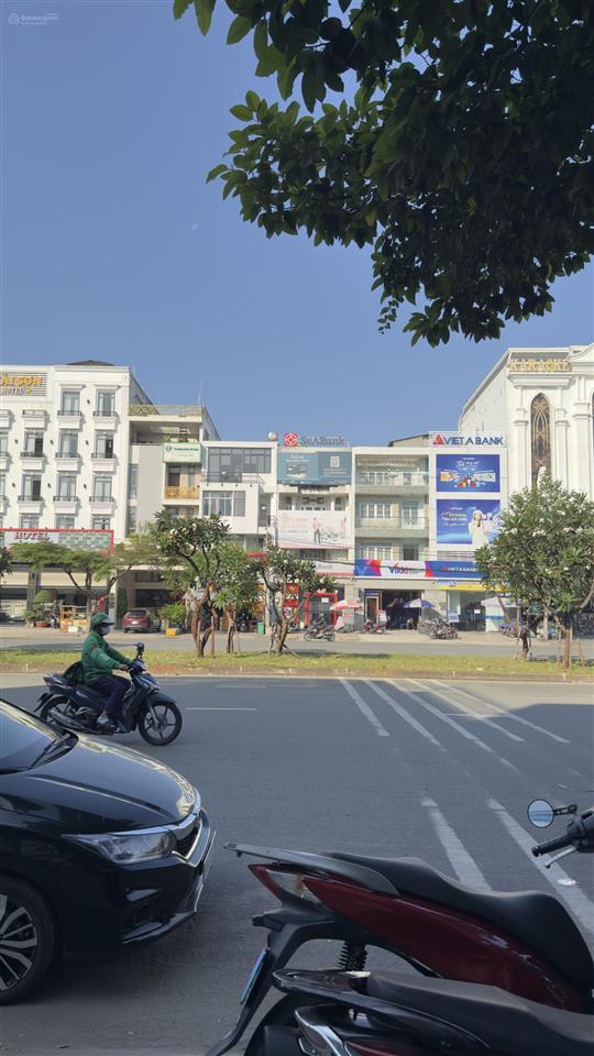 Bán nhà đường vành đai trong khu tên lửa, bình tân, 6x20m, 3.5 tấm, vị trí đắc địa, ngay vòng xoay