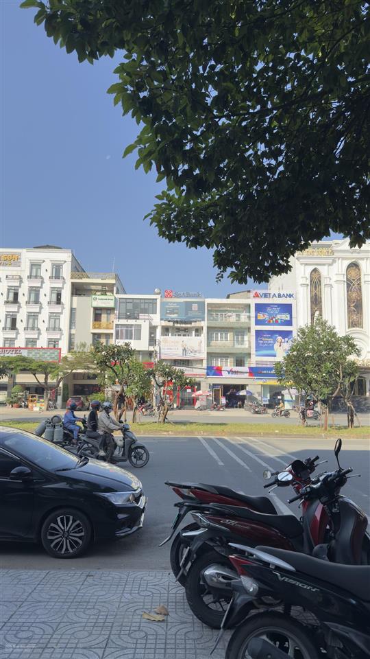 Bán nhà đường vành đai trong khu tên lửa, bình tân, 6x20m, 3.5 tấm, vị trí đắc địa, ngay vòng xoay