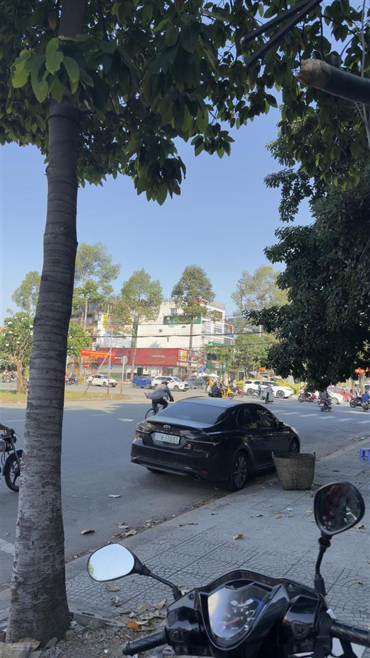 Bán nhà đường vành đai trong khu tên lửa, bình tân, 6x20m, 3.5 tấm, vị trí đắc địa, ngay vòng xoay