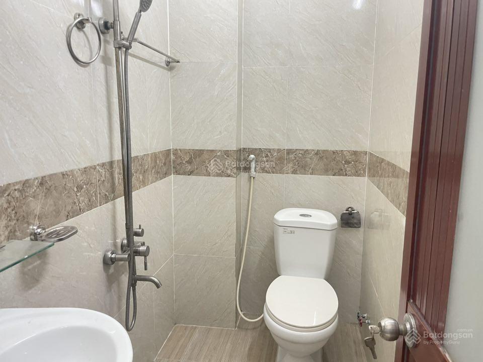 Bán nhà mặt tiền kinh doanh p. bình trị đông, bình tân, 4x19m, 4 tầng, nhà mới, 9.7 tỷ tl