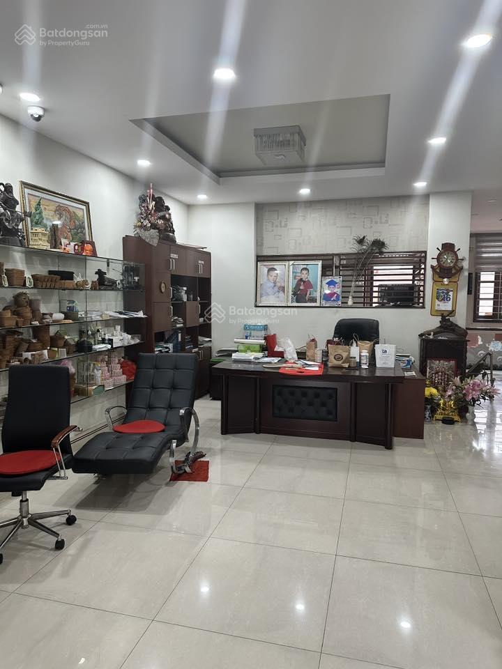 Bán biệt thự 230m2 khu tên lửa, quận bình tân, 10x23m, hầm+ 3 tấm, 35 tỷ