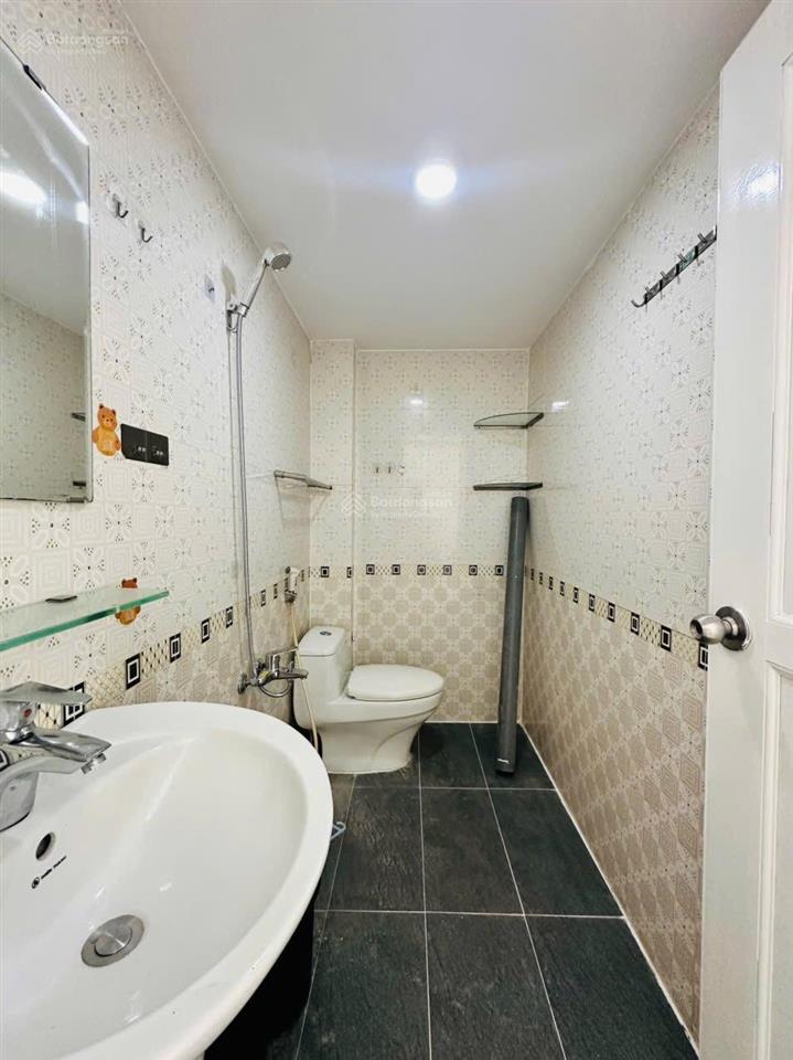 Bán nhà mặt tiền khu tên lửa, bình tân, 4x10m, 2 tấm, 3 phòng, 6.5 tỷ tl