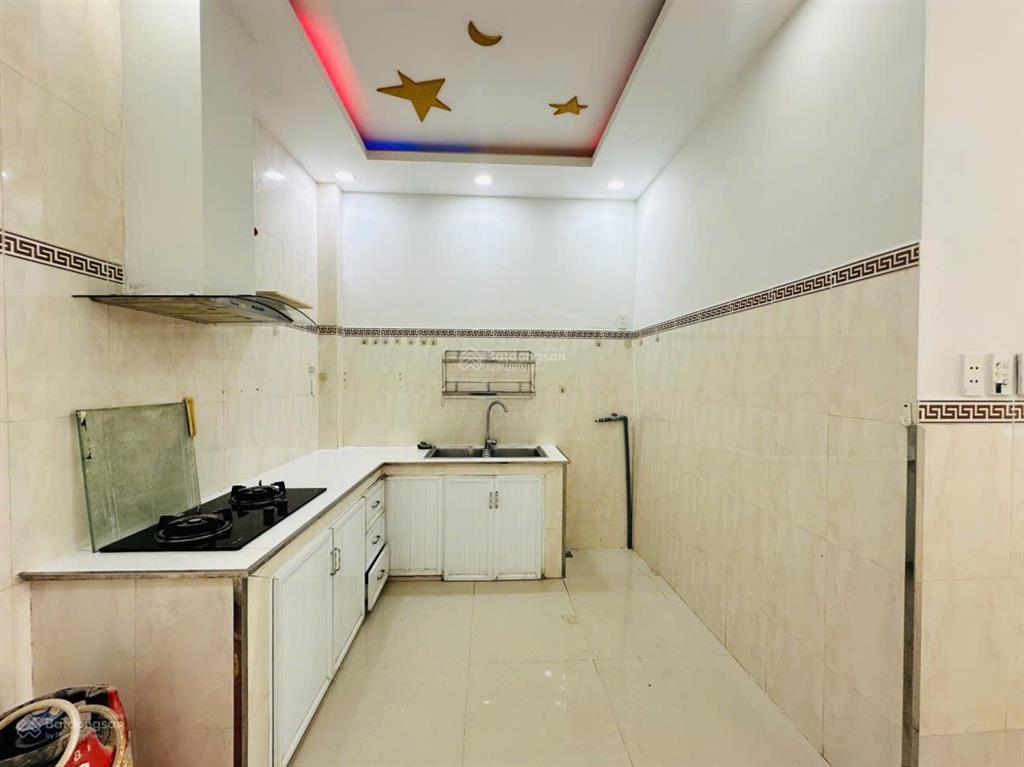 Bán nhà mặt tiền khu tên lửa, bình tân, 4x10m, 2 tấm, 3 phòng, 6.5 tỷ tl