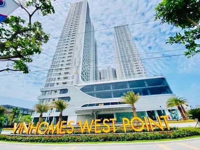 Công ty mình cần nhượng văn phòng 208m2 vinhomes west point full nội thất bàn giao ngay