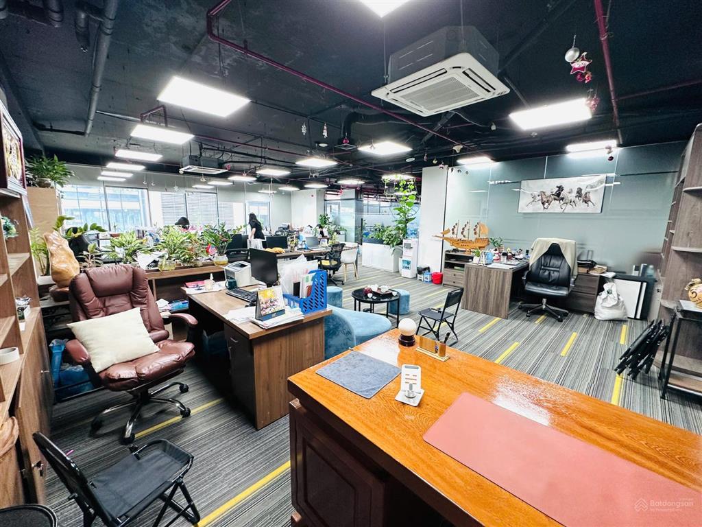Bql chính chủ cho thuê văn phòng dolphin plaza nguyễn hoàng 220m2 sẵn nội thất