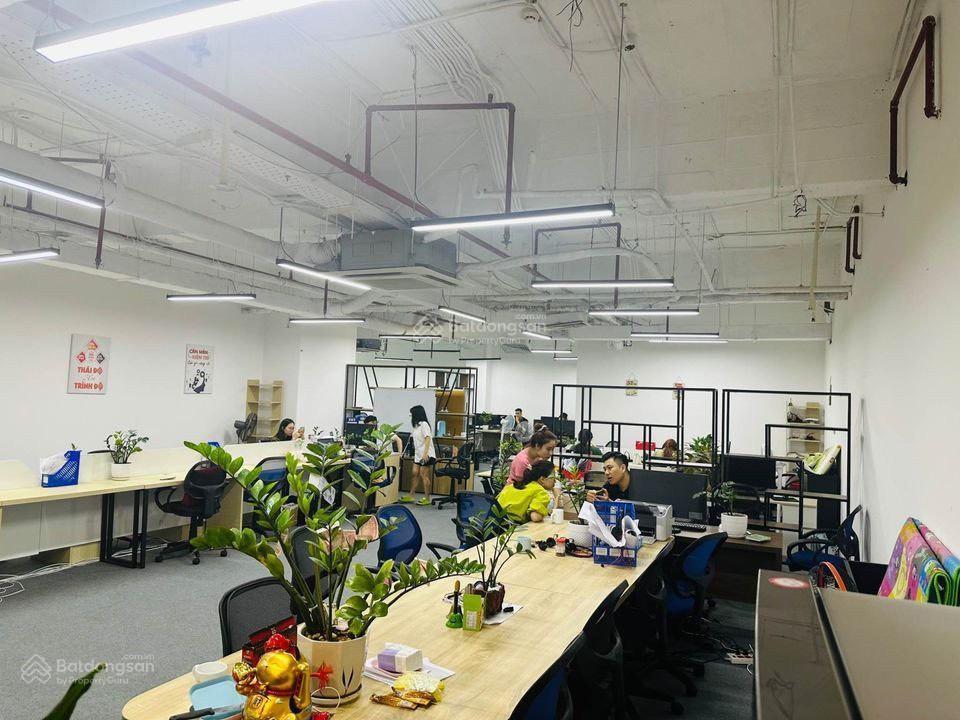 Cho thuê văn phòng ngoại giao đoàn 340m2 chia sẵn phòng view đẹp có thể nhận vp ngay giá 220k/m2