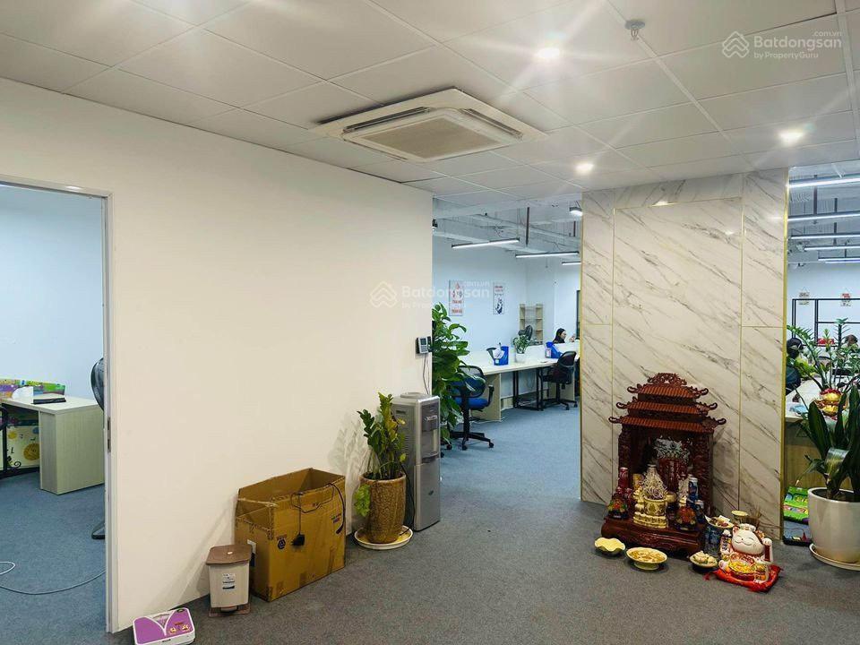 Cho thuê văn phòng ngoại giao đoàn 340m2 chia sẵn phòng view đẹp có thể nhận vp ngay giá 220k/m2