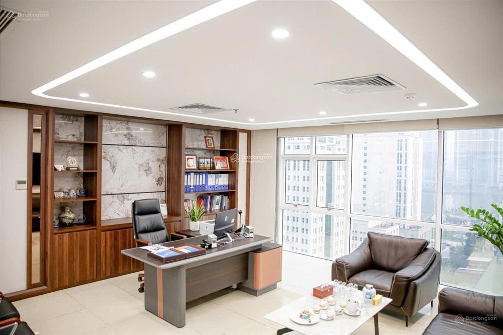 Cđt cho thuê văn phòng hạng a  charmvit tower trần duy hưng. dt 120m2, 320k/m2/th