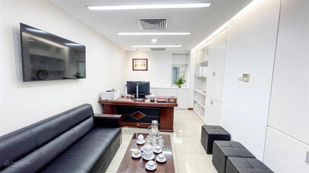 Cđt cho thuê văn phòng hạng a  charmvit tower trần duy hưng. dt 120m2, 320k/m2/th