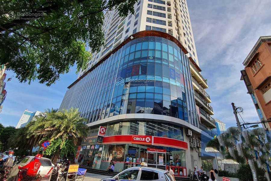 Sang nhượng 172m2 tòa hoàng ngân plaza, giá 300.000đ/m2/tháng, bàn giao điều hòa, trần, sàn