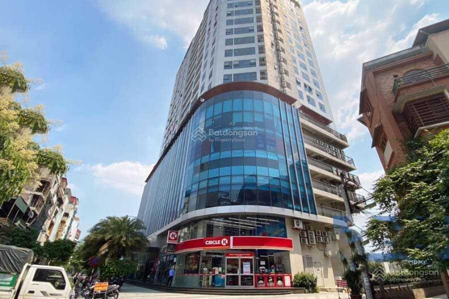 Sang nhượng 172m2 tòa hoàng ngân plaza, giá 300.000đ/m2/tháng, bàn giao điều hòa, trần, sàn