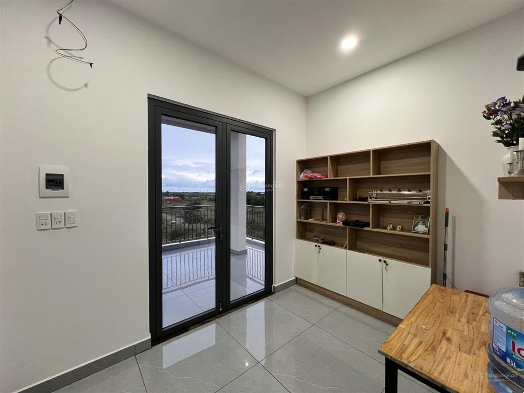 Bán nhà vườn ngay vòng xoay vũng vằn  cao tốc vt  bh 180m2. đối diện kdt goldcoast