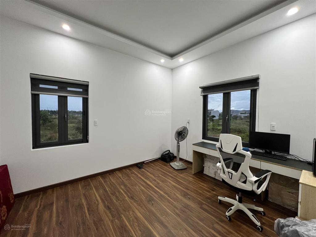 Bán nhà vườn ngay vòng xoay vũng vằn  cao tốc vt  bh 180m2. đối diện kdt goldcoast