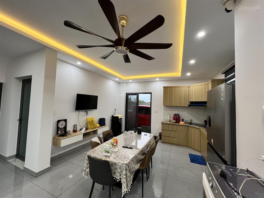 Bán nhà vườn ngay vòng xoay vũng vằn  cao tốc vt  bh 180m2. đối diện kdt goldcoast
