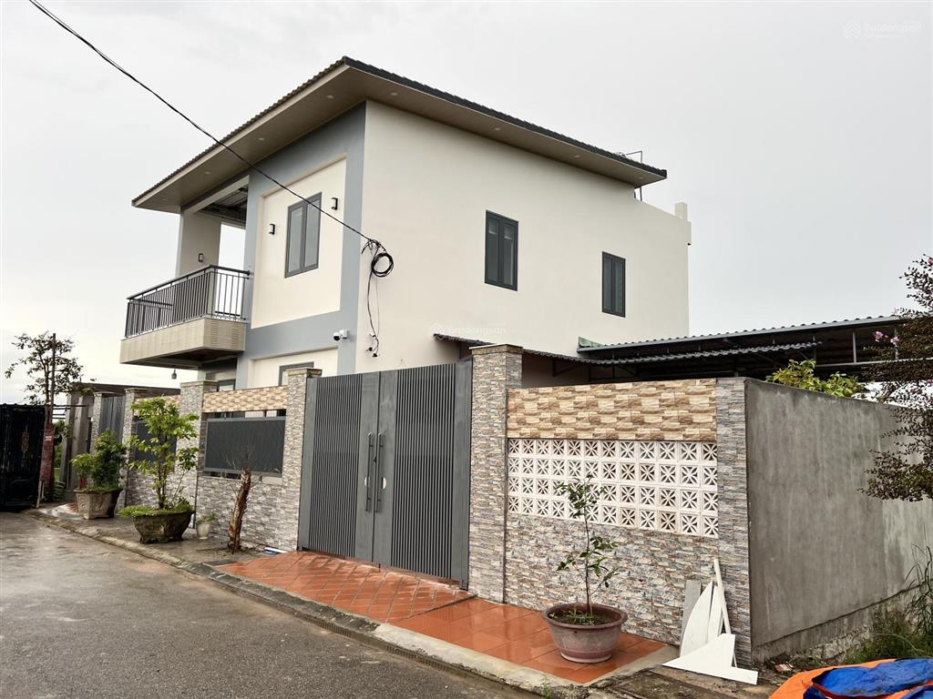 Bán nhà vườn ngay vòng xoay vũng vằn  cao tốc vt  bh 180m2. đối diện kdt goldcoast