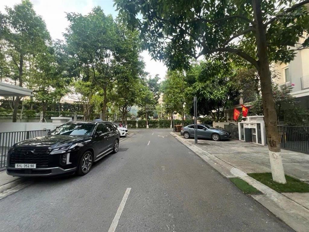 Biệt thự nadynes  parkcity hà đông đẳng cấp nghỉ dưỡng trong lòng thủ đô 120m giá chỉ hơn 30 tỷ