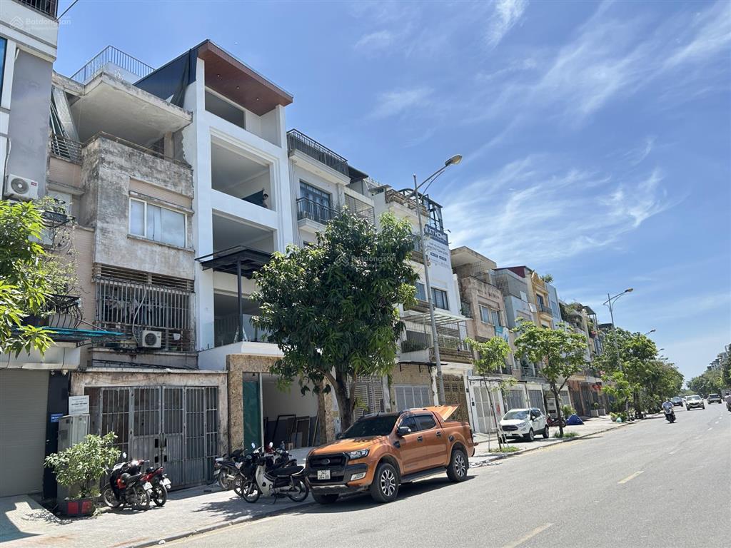 Rẻ nhất văn phú  trục kinh doanh  nhà hoàn thiện để ở  full nội thất  90m x 5 tầng không lỗi