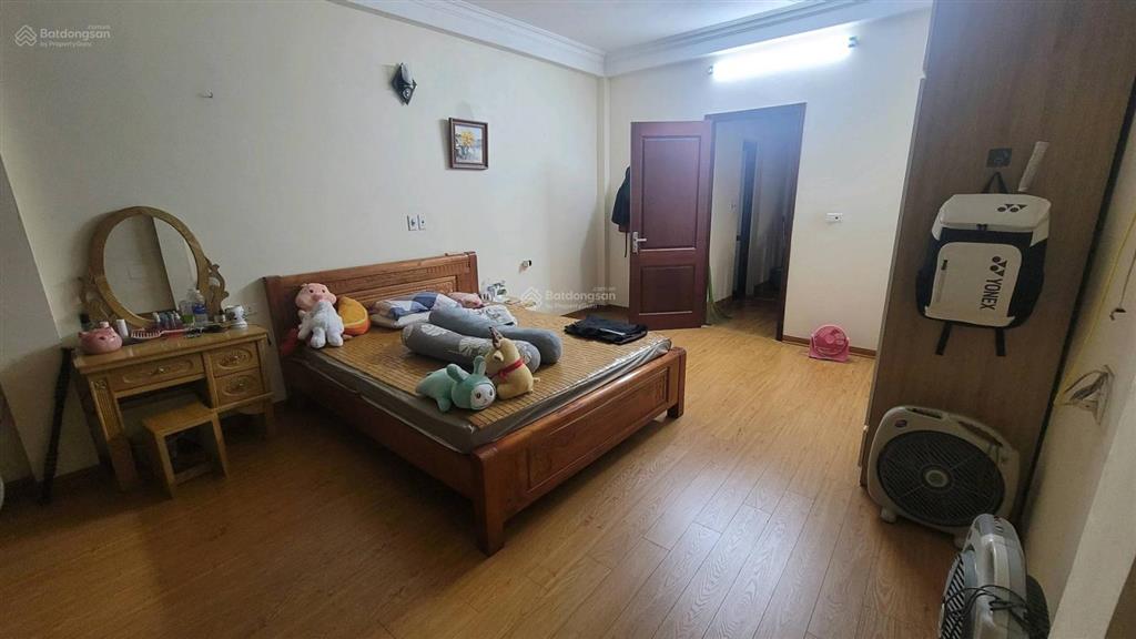 Bán nhà riêng đối diện park city hà nội. diện tích 50m2 x 5 tầng, ô tô tránh đỗ vào nhà  giá c/chủ
