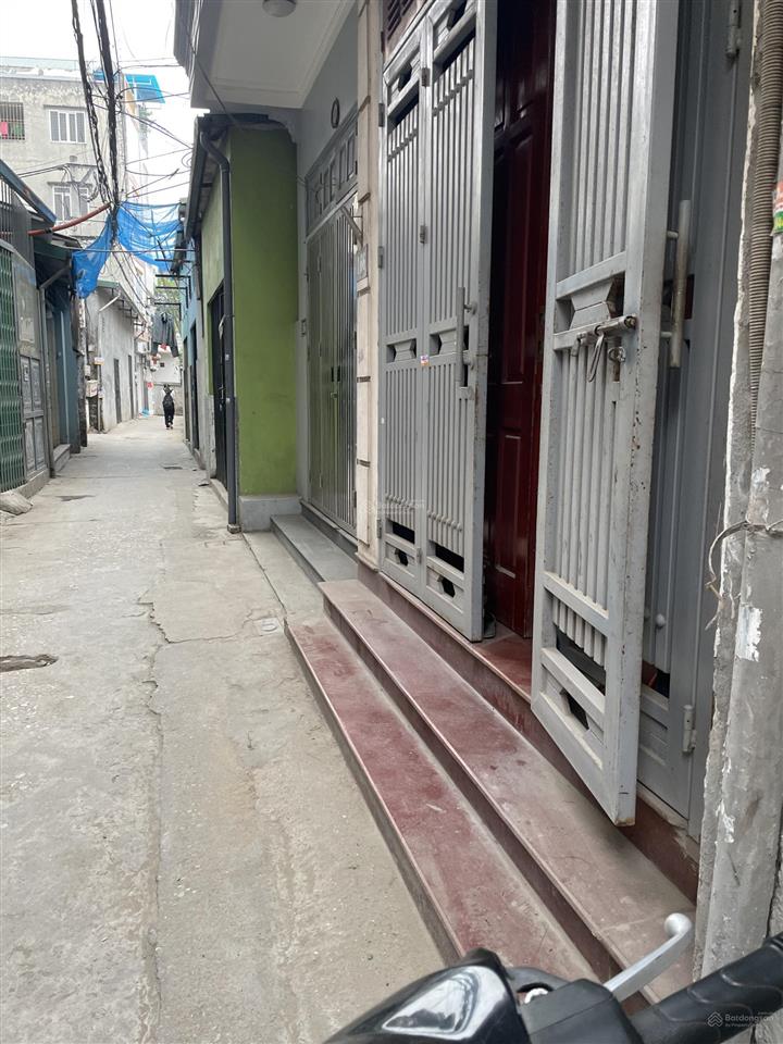 Bán gấp nr định công, 5,9 tỷ, 30,3m2, 4 tầng, 2pn, 3wc, pháp lý đầy đủ. giá đầu tư.