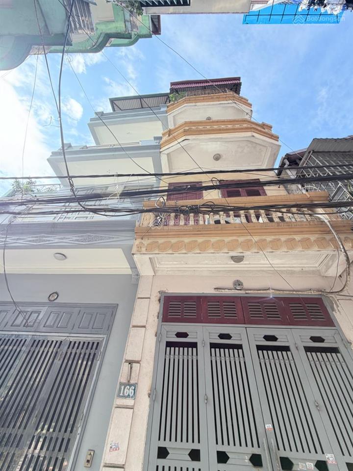 Bán gấp nr định công, 5,9 tỷ, 30,3m2, 4 tầng, 2pn, 3wc, pháp lý đầy đủ. giá đầu tư.