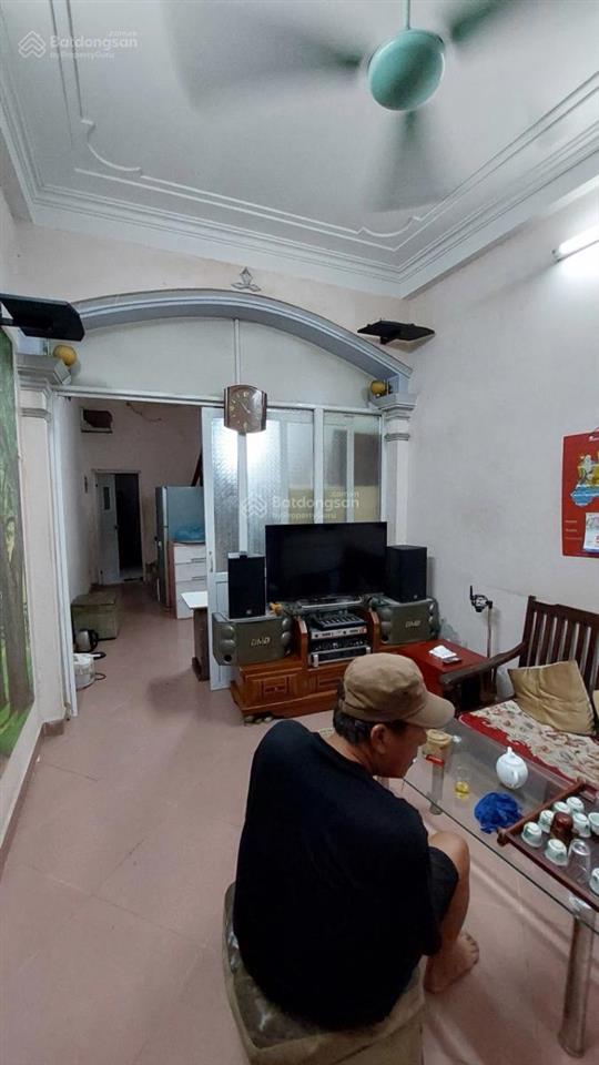 Bán gấp nr định công, 5,9 tỷ, 30,3m2, 4 tầng, 2pn, 3wc, pháp lý đầy đủ. giá đầu tư.