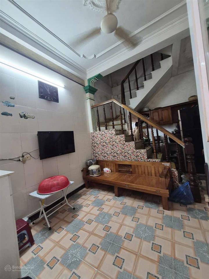 Gấp gấp! lô góc ngõ chợ khâm thiên, đống đa. chỉ hơn 4tỷ, 4 tầng, diện tích sử dụng 25m2. sđcc