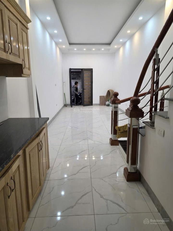 Bán nr tuyệt đẹp, hoàng mai 6,9 tỷ, 32m², 3pn, 4wc, 5 tầng, giá ưu đãi