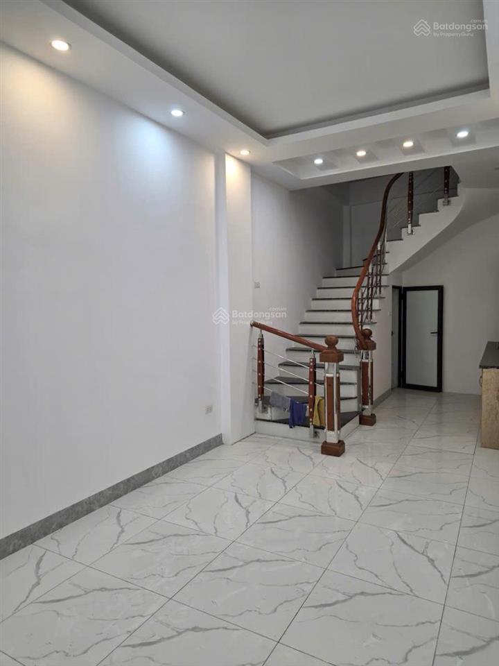 Bán nr tuyệt đẹp, hoàng mai 6,9 tỷ, 32m², 3pn, 4wc, 5 tầng, giá ưu đãi