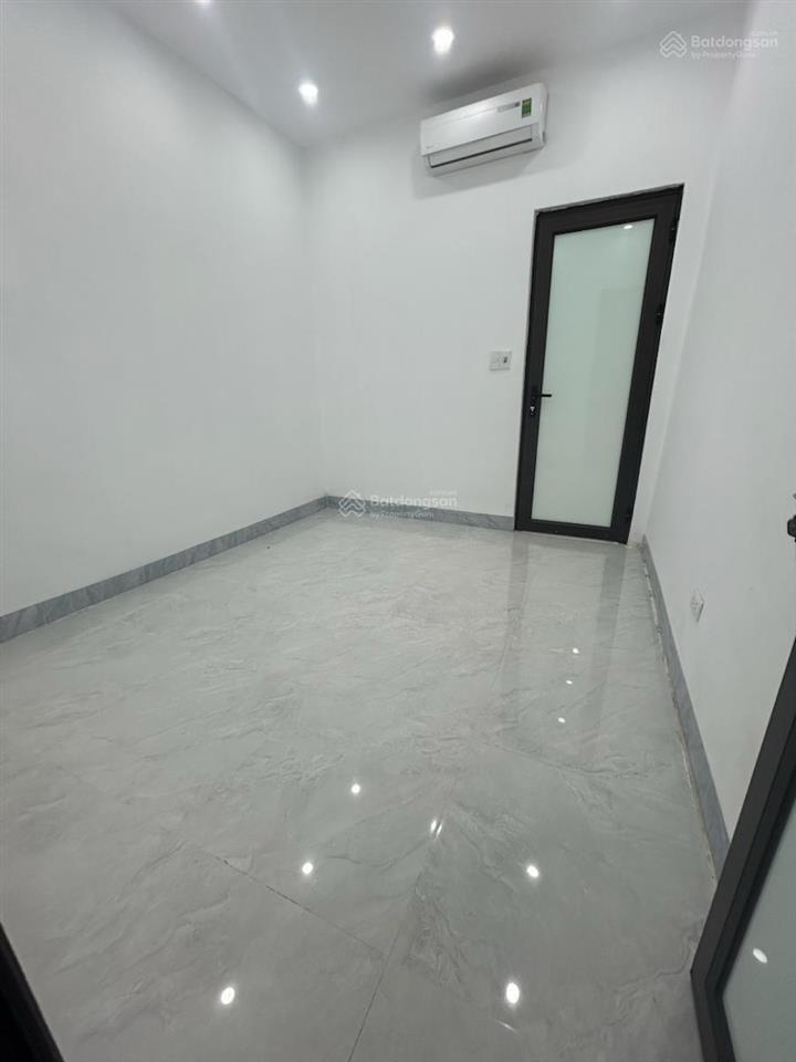 Ngõ chợ khâm thiên, phường khâm thiên, 4,5 tỷ, 20m2, bán nhà riêng giá tốt