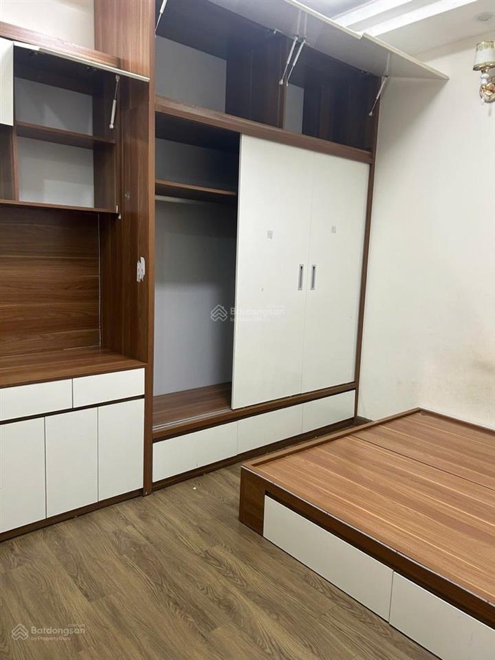 Bán nr đẹp, 8,9 tỷ, 40m2 ở đội cấn, ba đình, hà nội siêu hot