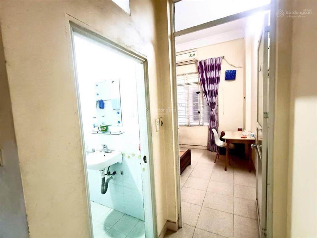 Bán gấp nhà 4pn, 3wc, 35m2 tại ngõ 219 định công thượng, 7 tỷ vnd