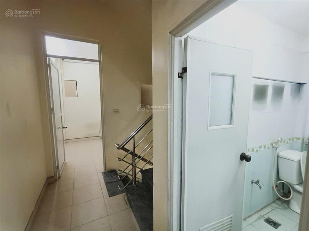 Bán gấp nhà 4pn, 3wc, 35m2 tại ngõ 219 định công thượng, 7 tỷ vnd