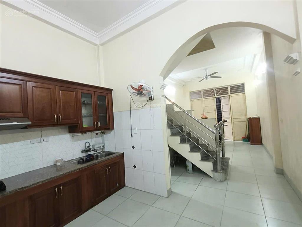 Bán gấp nhà 4pn, 3wc, 35m2 tại ngõ 219 định công thượng, 7 tỷ vnd