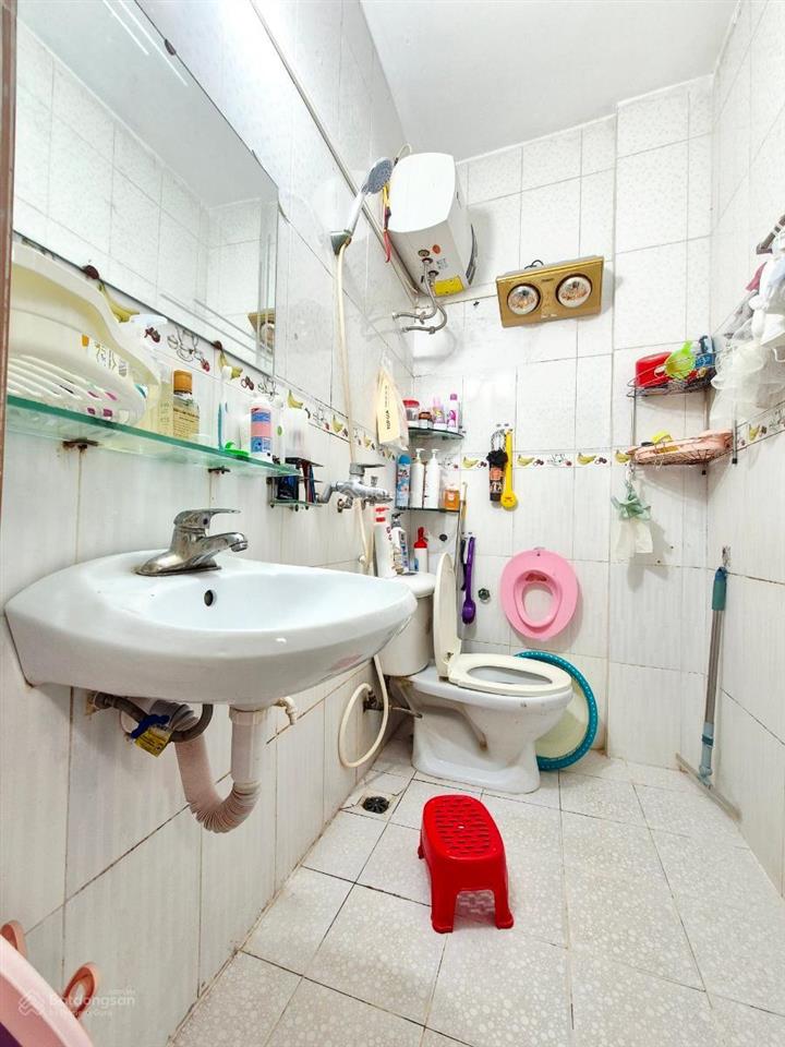 Bán nhà đẹp ngõ 18 định công thượng, 6,5 tỷ, 30m2.