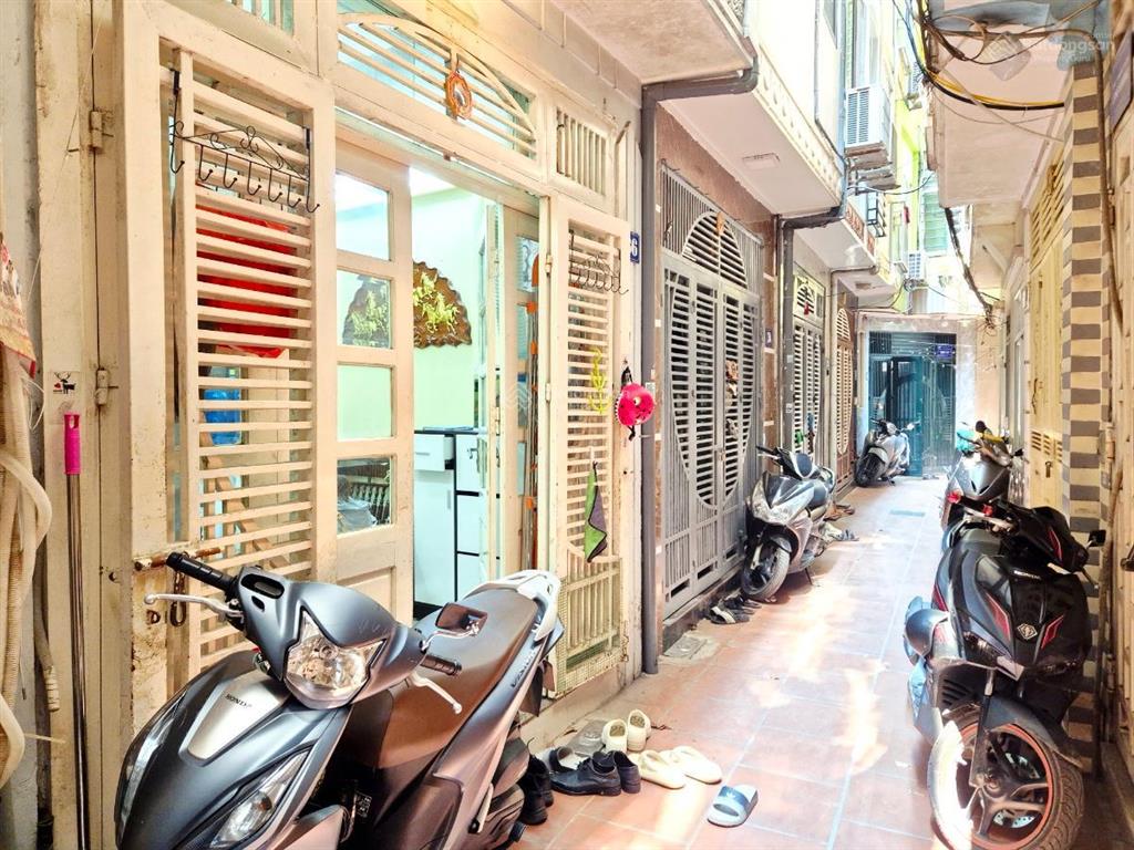 Bán nhà đẹp ngõ 18 định công thượng, 6,5 tỷ, 30m2.