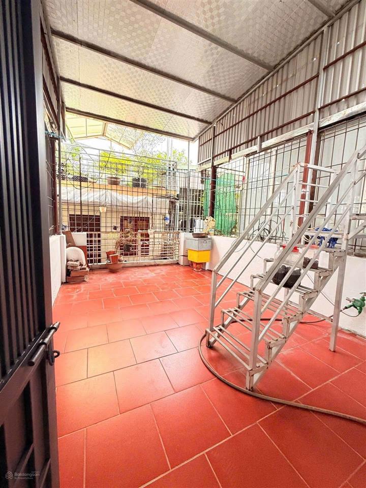 Bán nr 3pn, 4wc, 5 tầng tại ngõ 141 giáp nhị, hoàng mai, giá cực chất chỉ với 6,3 tỷ
