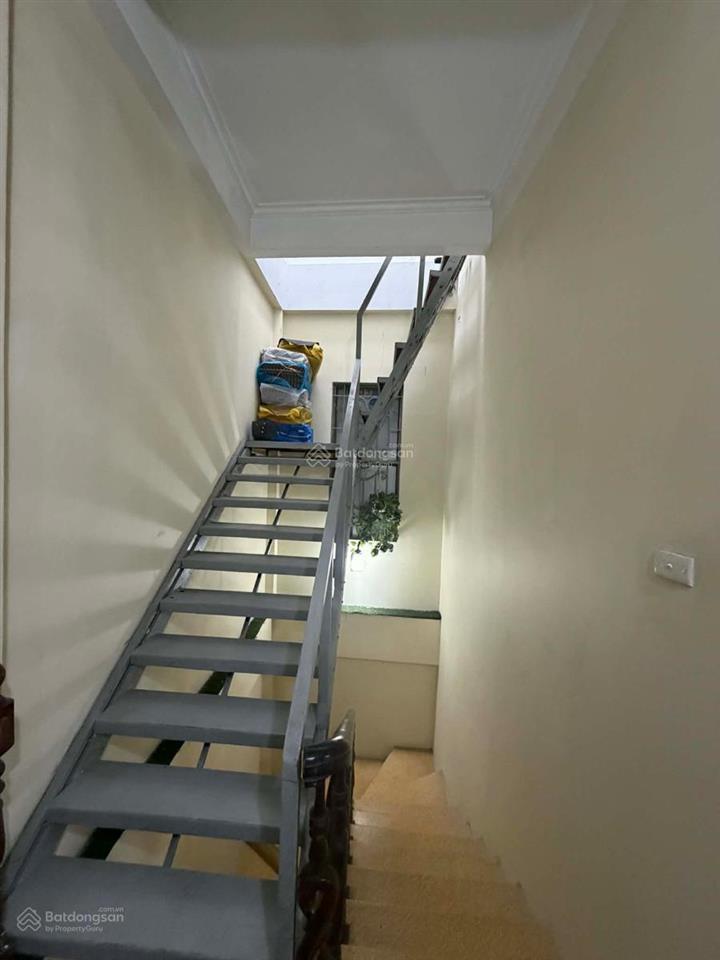 Bán nr thanh xuân 40m2, 3pn, 3wc, 4 tầng, giá hơn 8tỷ
