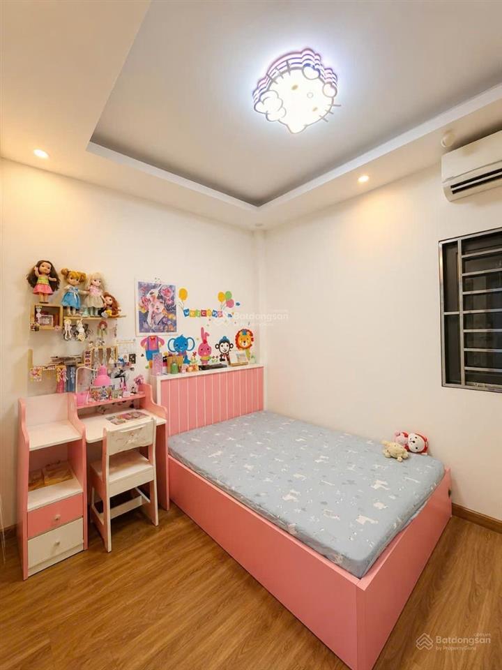 Bán nhà quận thanh xuân 6,99tỷ, 36m2, dtsd lên 40m2. sổ đẹp, cách ô tô 20m