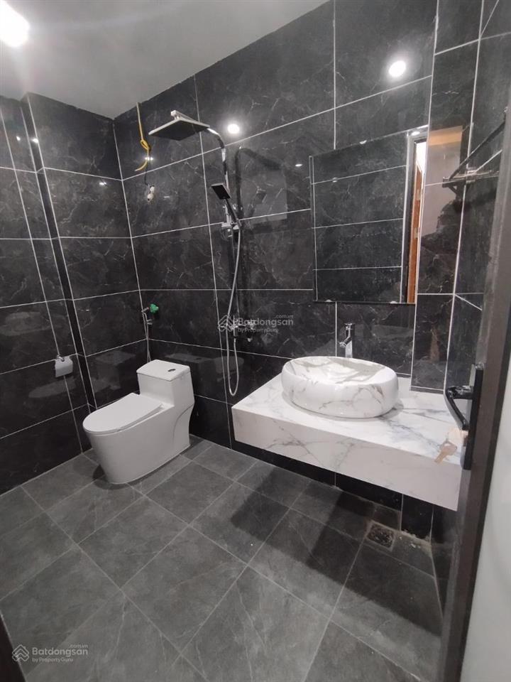Bán nhà thanh xuân 40m2, 7 tỷ, 6 tầng, không quy hoạch, giá đầu tư.
