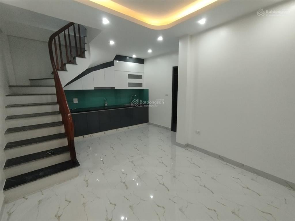 Bán nhà thanh xuân 40m2, 7 tỷ, 6 tầng, không quy hoạch, giá đầu tư.