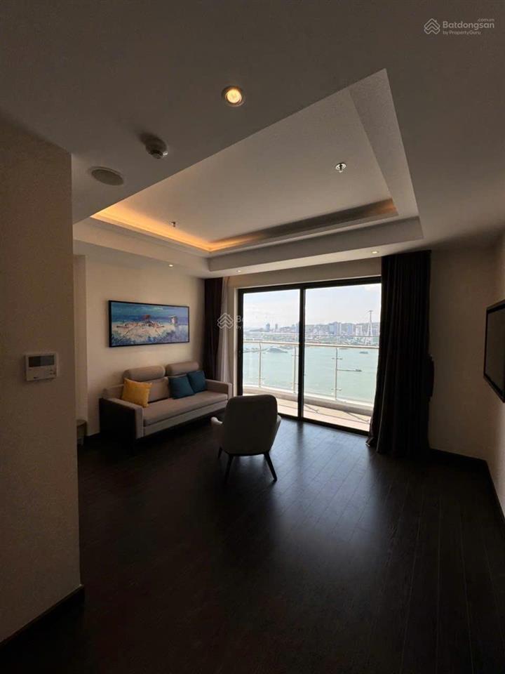 Chính chủ cần bán cắt lỗ gấp căn 2 ngủ 68m2 view biển full nội thất ở hoặc vận hành được luôn .