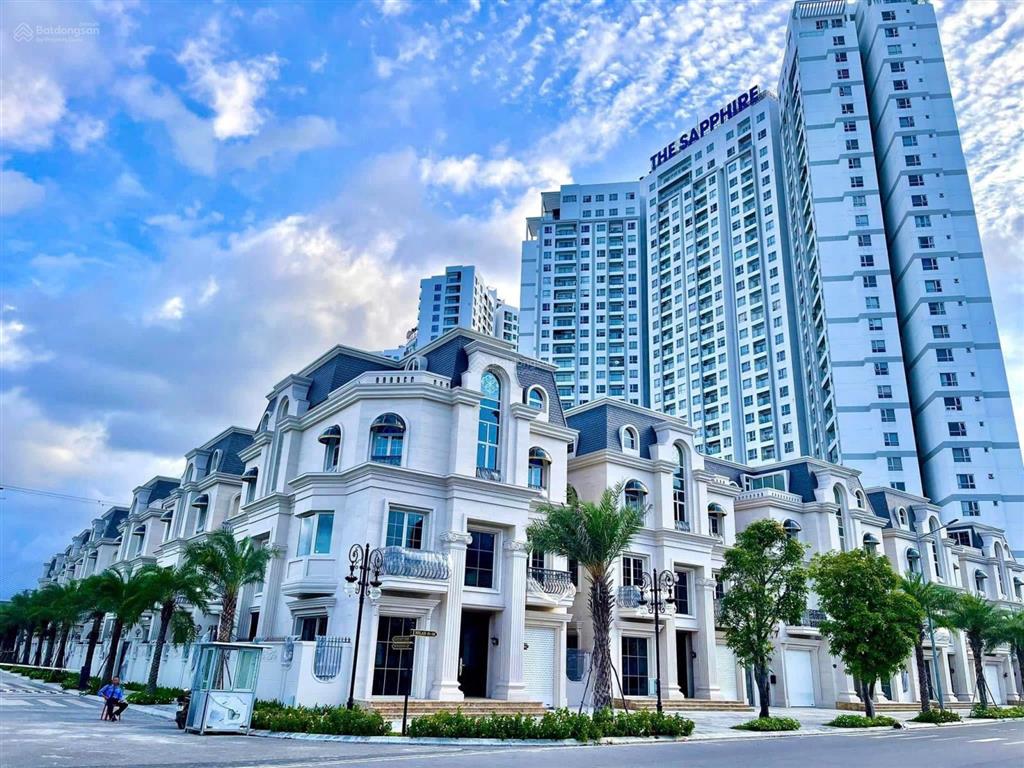 Chính chủ cần bán cắt lỗ gấp căn 2 ngủ 68m2 view biển full nội thất ở hoặc vận hành được luôn .